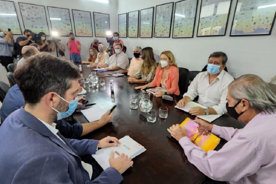 Finalmente hubo acuerdo salarial con los docentes