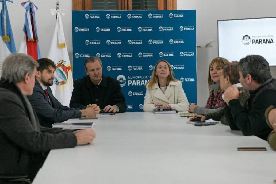 El municipio anunció aumento y bono