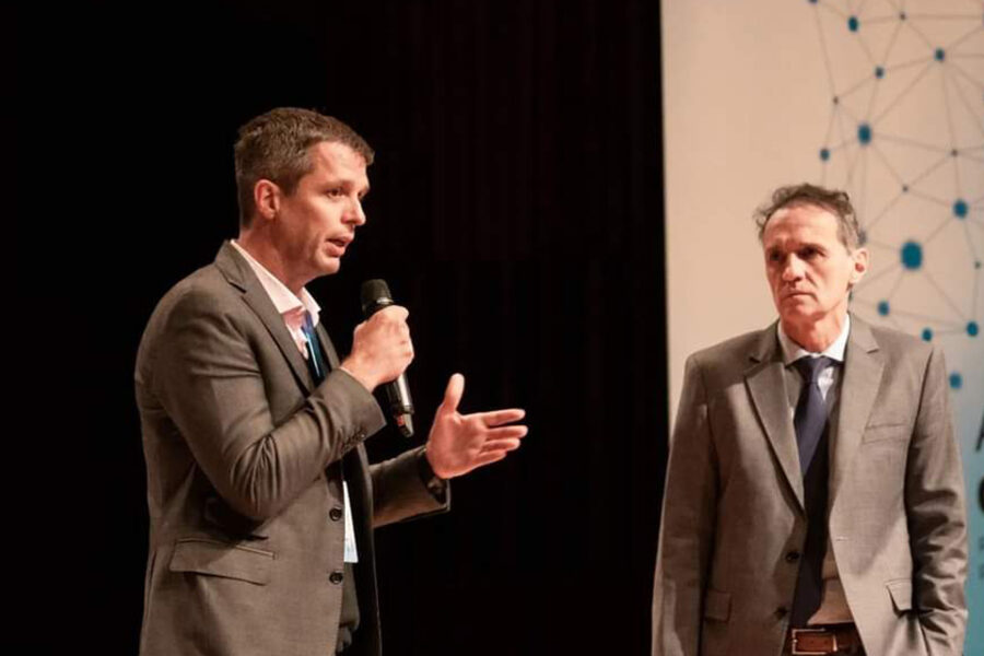 Cresto anunció obras para todo el país