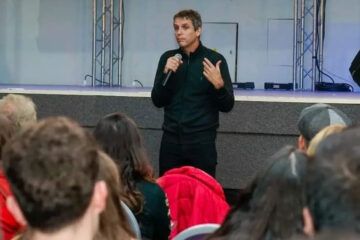 Antes de volver Cresto capacita sobre el cuidado del agua