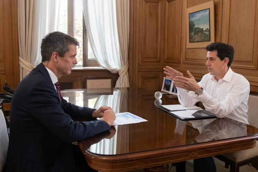 Cresto avanza en una obra de proyección internacional