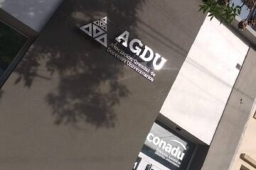 Aumento del 12% para docentes universitarios