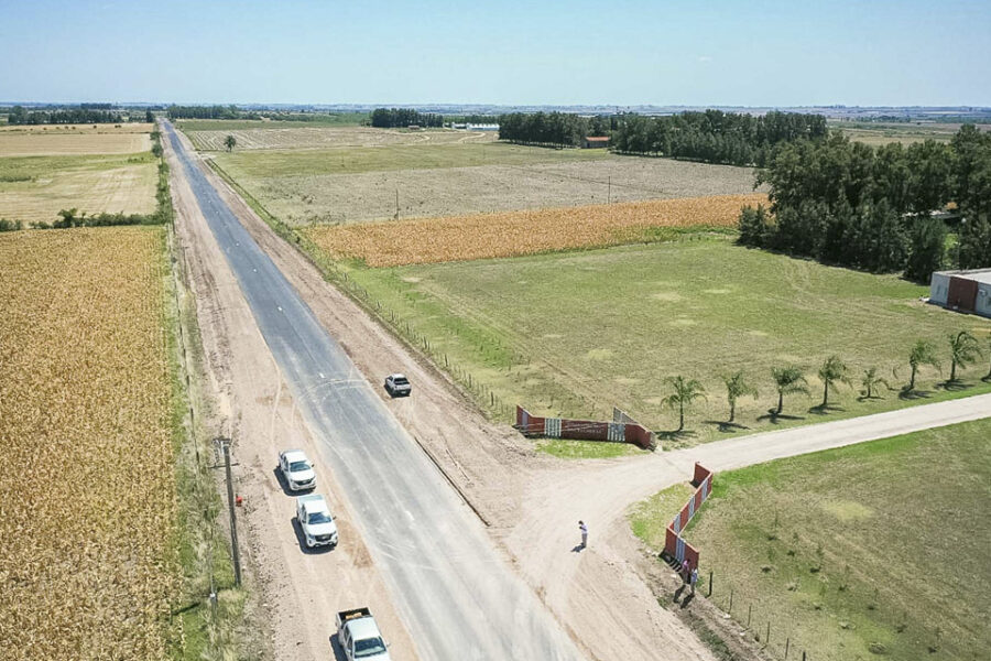 Con fondos provinciales avanza la obra de asfaltado desde Aldea Santa Rosa a San Rafael