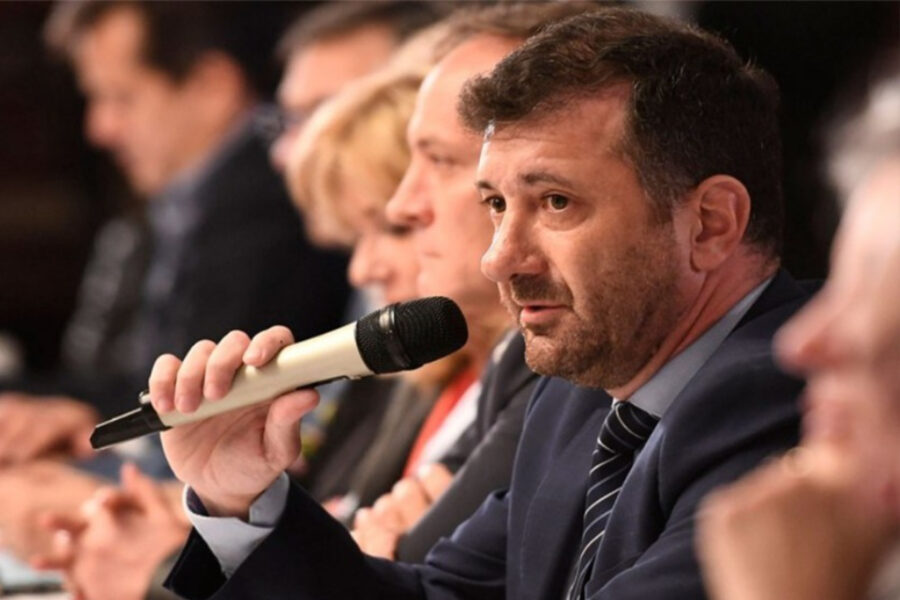 Kueider invitó a la provincia y municipios a reducir impuestos en la boleta de luz