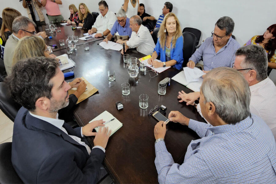 El Gobierno y los gremios docentes acordaron un nuevo encuentro