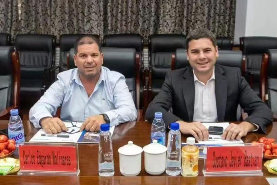 Bastián en busca de inversiones en China