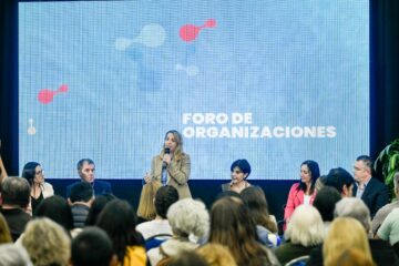 Stratta presentó el Programa de Fortalecimiento a Instituciones