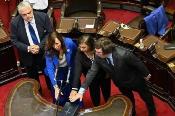 (Mención a legislador entrerriano) Hoy juran los nuevos diputados y se inaugura un nuevo equilibrio de poder en el Congreso