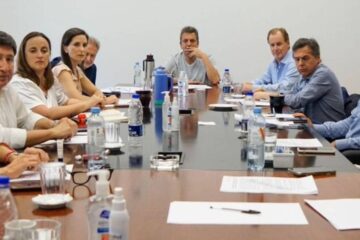 Bordet y Michel analizaron con Massa el DNU de Milei