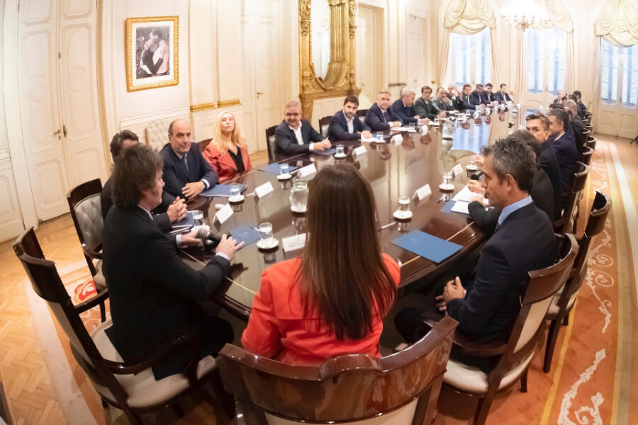 Frigerio acompaña pero exige