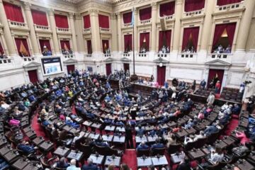 (Mención a legislador entrerriano) En Diputados se preparan para iniciar las sesiones extraordinarias recién en enero