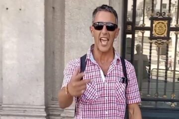 (Es entrerriano) El violento antecedente del ex funcionario acusado de lanzarle un botellazo al Presidente