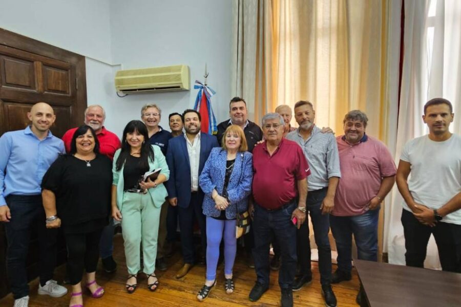 Troncoso dialoguista con los gremios