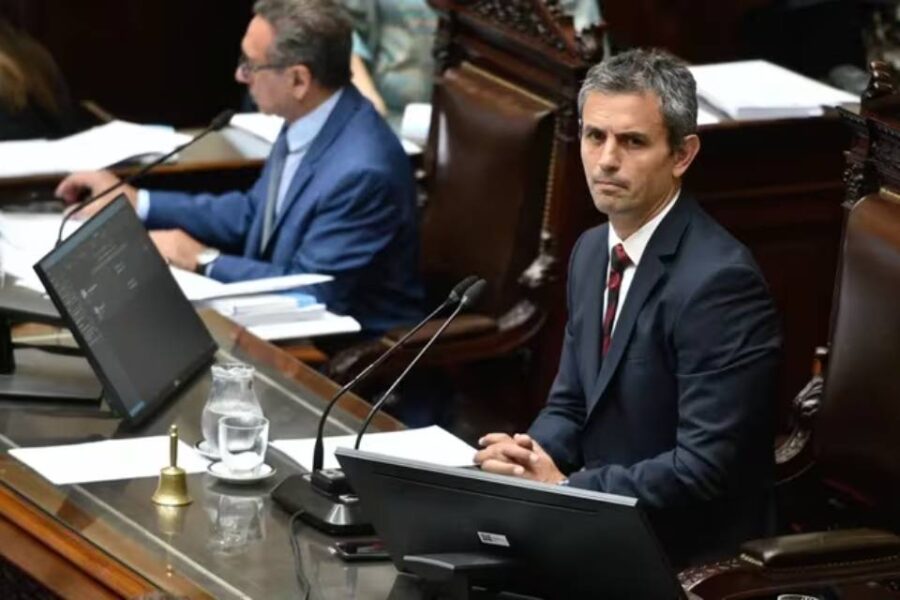 (Mención a diputada entrerriana)Ley Ómnibus: negociaciones, disputas; lo que no se vio del primer tramo de una sesión clave para el Gobierno
