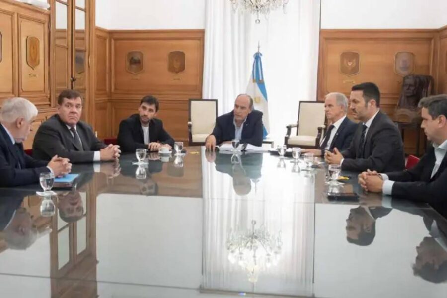 (Mención a Frigerio) Los gobernadores del PRO le marcan la cancha a Milei, aunque evitan las críticas