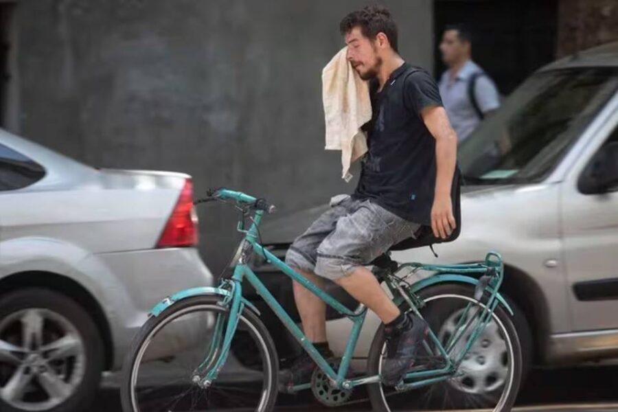 (Mención a Entre Ríos) Alerta por altas temperaturas en al menos 20 provincias: cómo evitar el golpe de calor
