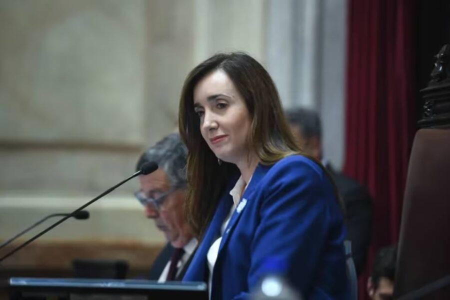 (Mención al entrerriano Kueider)  Victoria Villarruel ignora el pedido del kirchnerismo y busca no abrir el Senado para tratar el mega DNU