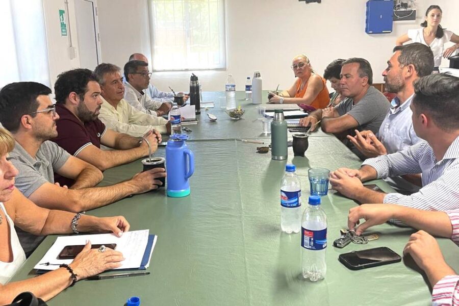Troncoso atiende a intendentes y agiliza gestiones en el territorio