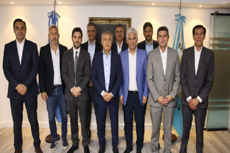 (Mención a Frigerio) Los gobernadores de Juntos se defienden de las críticas de Milei: “No nos falten el respeto”
