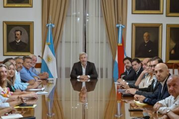 ¿Qué ofrecerá en paritarias la Provincia a estatales?