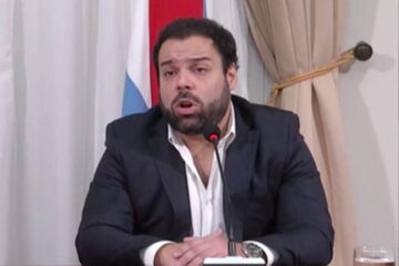 Troncoso dijo que cuesta entender el paro y ratificó descuento a docentes