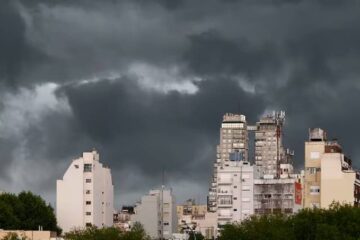 (Mención a Entre Ríos) Cayeron casi 100 milímetros de agua en CABA y rige una alerta por fuertes tormentas en seis provincias