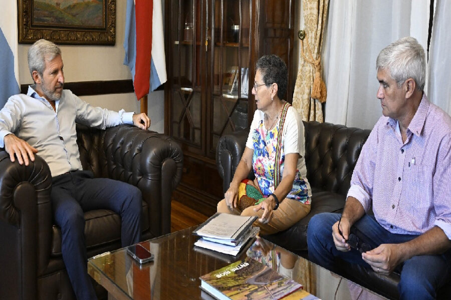 Frigerio continúa reuniéndose con intendentes por obras