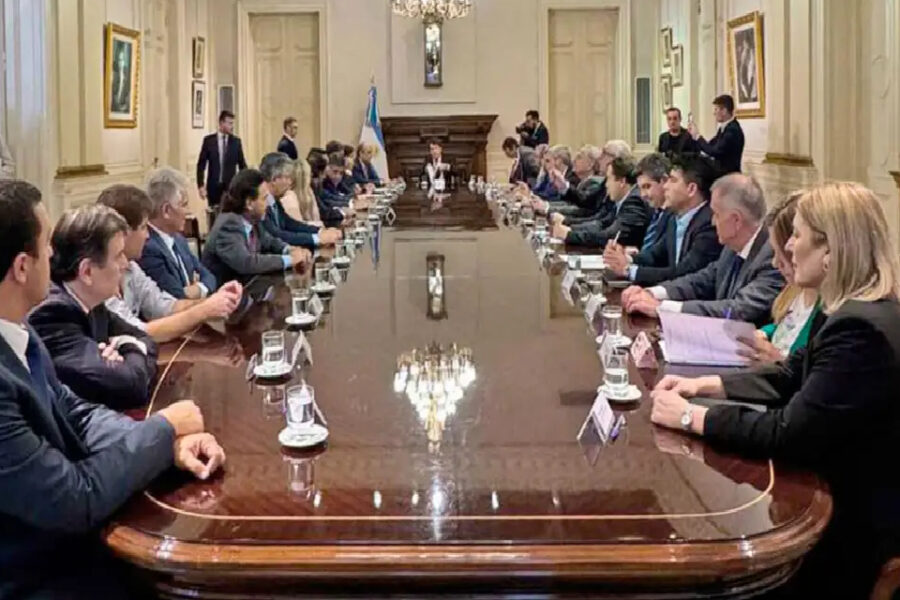 (Mención a Entre Ríos) La imagen positiva de Javier Milei cae en la mayoría de las provincias: ¿quién lidera el ranking de gobernadores?