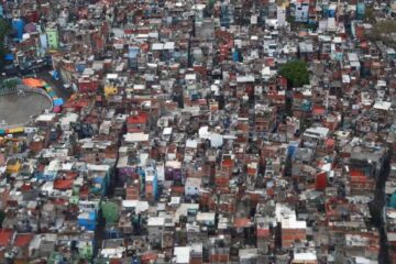 (Mención a ciudad entrerriana) Cuáles son las regiones del país con mayor cantidad de pobres e indigentes