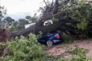 (Mención a Entre Ríos) La cola de un tornado provocó múltiples destrozos en Córdoba y seguirá activa la alerta por tormentas fuertes
