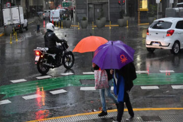 (Mención a Entre Ríos) Rige alerta amarilla por tormentas en Buenos Aires: el pronóstico del tiempo para el fin de semana en todo el país
