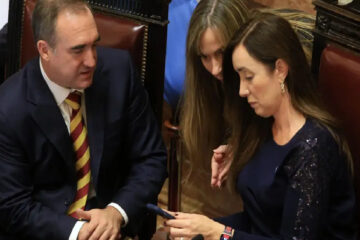 (Mención a senador entrerriano) Aumento de sueldo de los senadores: La Libertad Avanza y el PRO presentarán proyectos para retrotraerlos