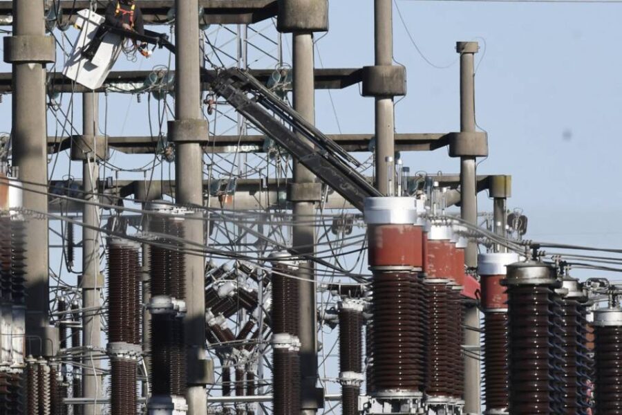 (Mención a Entre Ríos) Gobierno abre otro frente en la pelea con gobernadores: reclama deudas por energía y sube 150% el precio mayorista