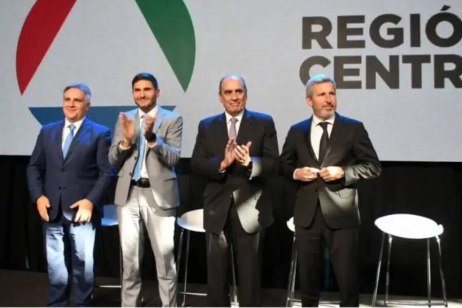 (Mención a Frigerio) El gobierno suma apoyo de gobernadores a su nueva Ley Bases y continúan las negociaciones