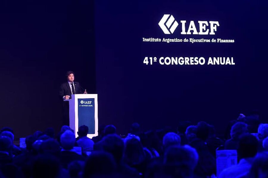 (Mención a Frigerio) Milei defendió su plan de dolarización y le envió una fuerte advertencia al Congreso