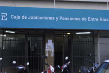 Qué, quiénes y cómo cuestionan la reforma de la Caja de Jubilaciones