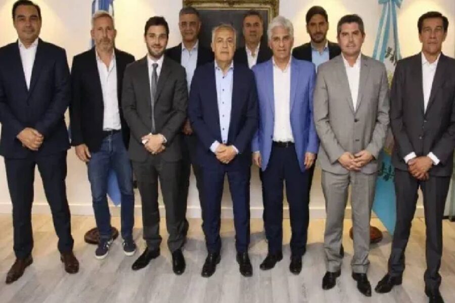 (Mención a Frigerio) Gobernadores de Juntos por el Cambio ponen presión a Javier Milei y exigen fondos tras blindar ley Bases