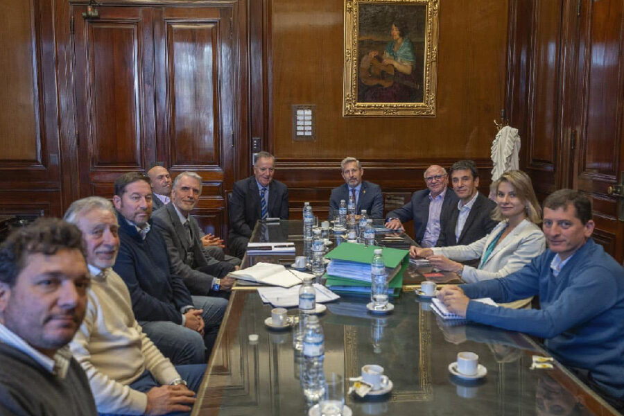 Frigerio gestiona créditos hipotecarios para Entre Ríos