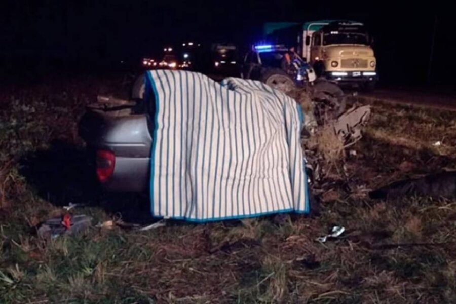 Accidente fatal en Entre Ríos: murieron cuatro personas tras el choque frontal entre dos autos