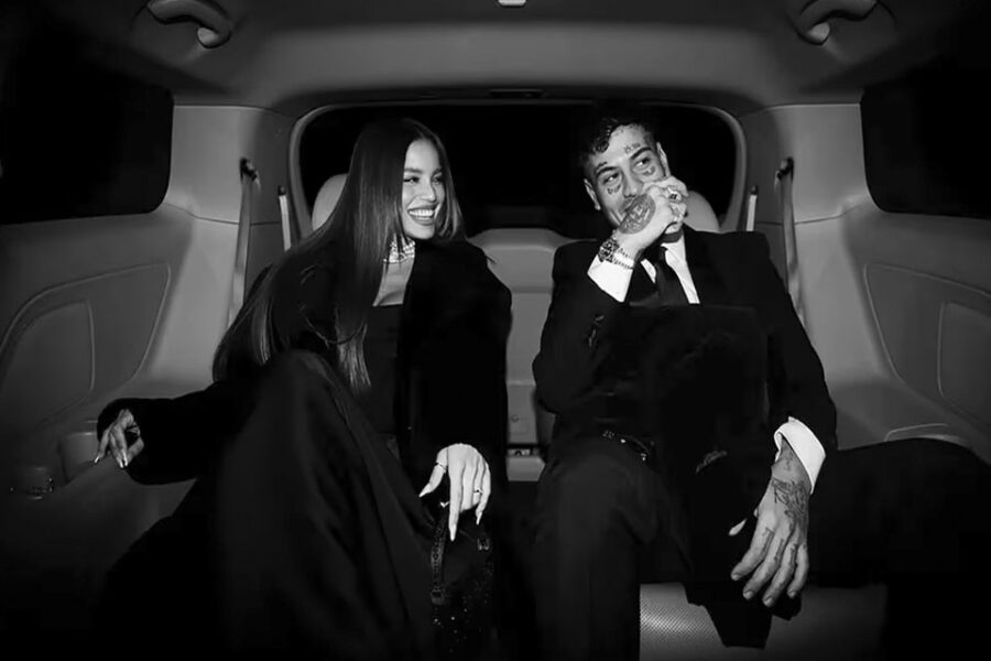 (Cantante entrerriana) Duki y Emilia Mernes fueron furor con sus looks en el casamiento de Oriana Sabatini y Dybala: “Sr. y Sra. Smith”