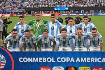 (Mención a futbolista entrerriano) El boletín de calificaciones del triunfo de Argentina ante Canadá