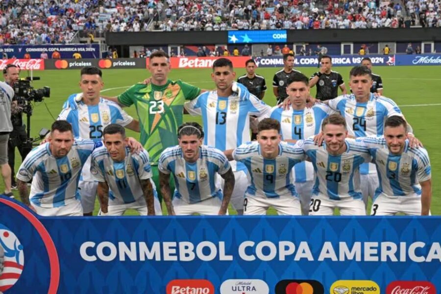 (Mención a futbolista entrerriano) El boletín de calificaciones del triunfo de Argentina ante Canadá