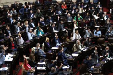 (Mención a Frigerio) A Milei le espera un duro desafío en Diputados para ratificar el veto a movilidad jubilatoria: votos clave en disputa