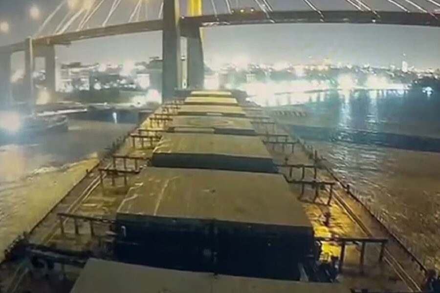 (Nexo de Entre Ríos con Buenos Aires) Procesaron a dos navegantes que iban a bordo del buque que chocó contra el puente Zárate-Brazo Largo