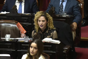 (Mención a entrerriano) La insólita excusa de diputada libertaria que visitó a represores: “Nací en 1993 y no tenía ni idea de quiénes eran”