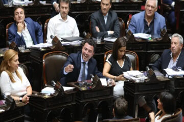(Mención a ex diputado entrerriano) Jubilaciones: quiénes son los diputados radicales que podrían salvar el veto de Milei