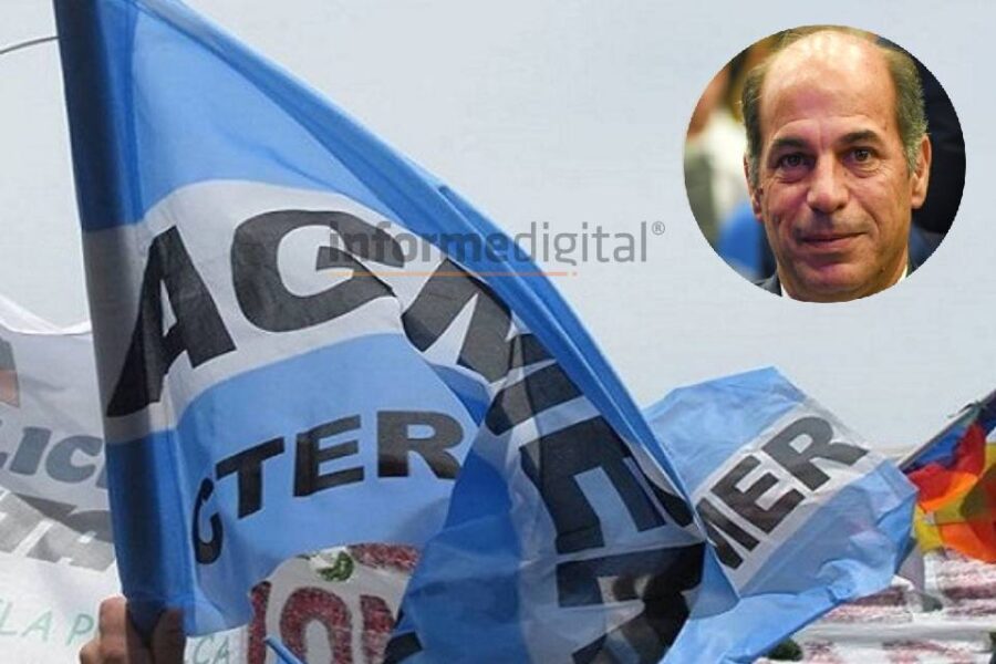 También remarca contradicción de los docentes