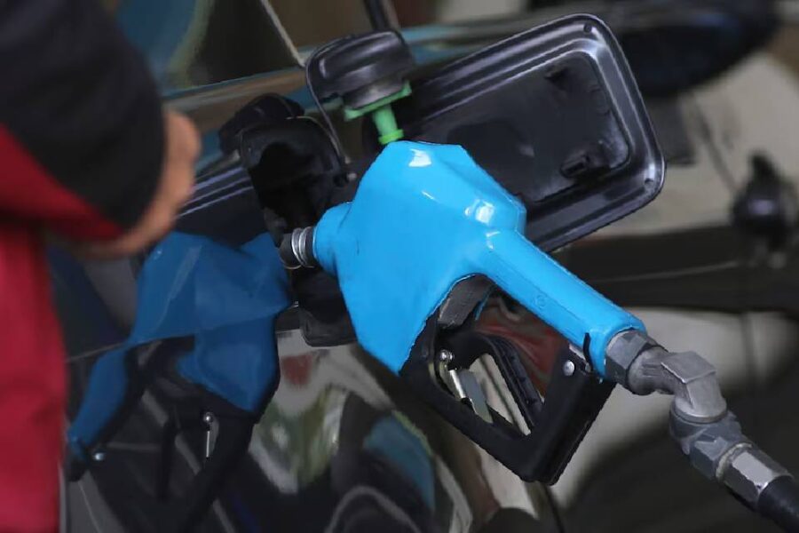 (Mención a ex legislador entrerriano) Senado: la UCR impulsa un proyecto para que el precio de la nafta sea el mismo en todo el país