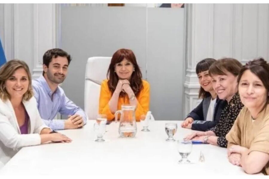 Cristina Kirchner recibió a diputados entrerrianos en el Instituto Patria