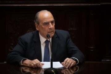 (Comunicado de Frigerio y sus pares) El Gobierno evita a las provincias y las negociaciones por el Presupuesto quedaron al borde de caerse